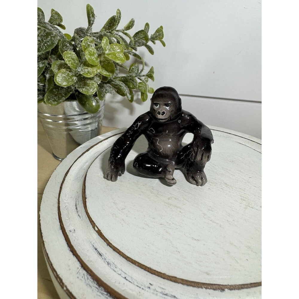 HTF Hagen Renaker Vintage Gorilla Ape item #3015